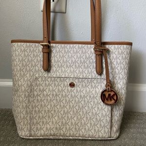 Michael Kors purse bag